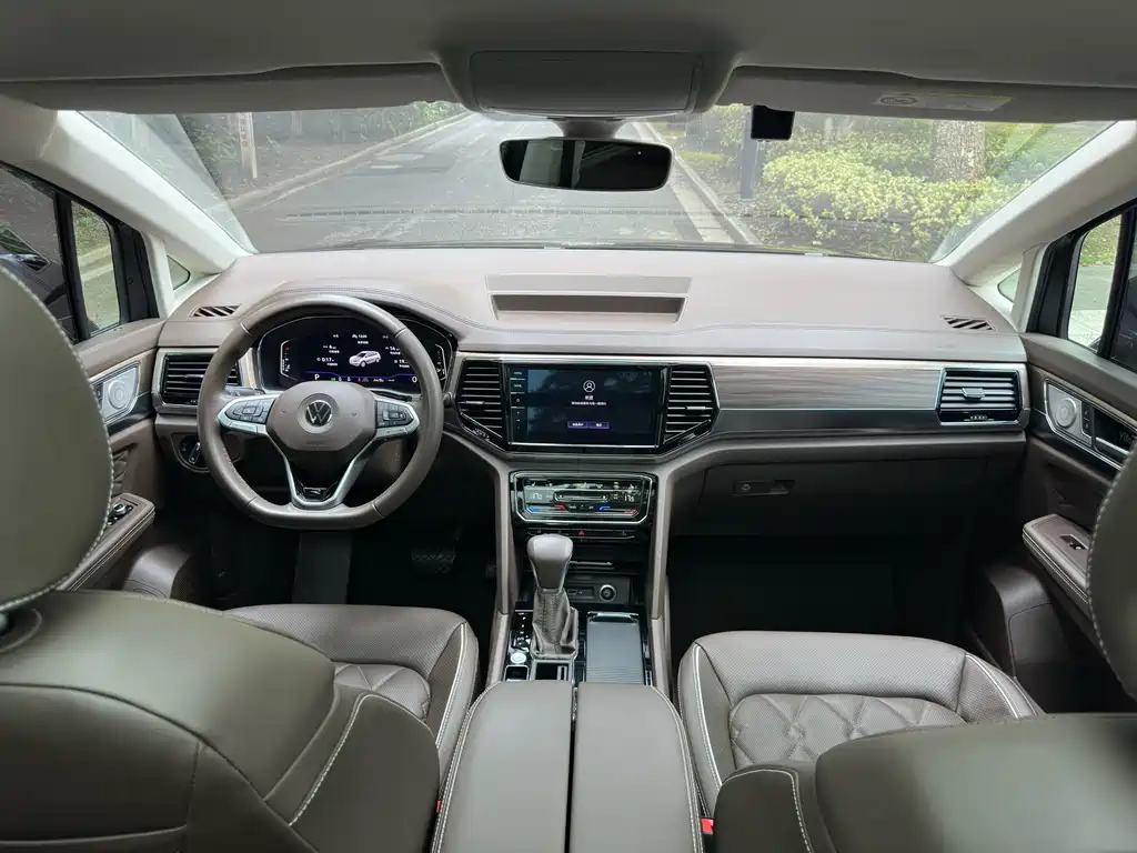 VOLKSWAGEN VILORAN 2020