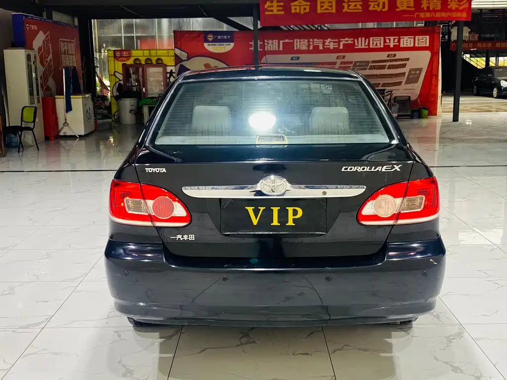 TOYOTA COROLLA 2011