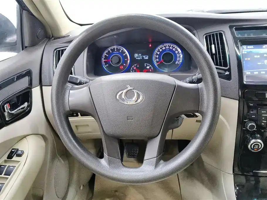 GEELY AUTO GEELY GC7 2013