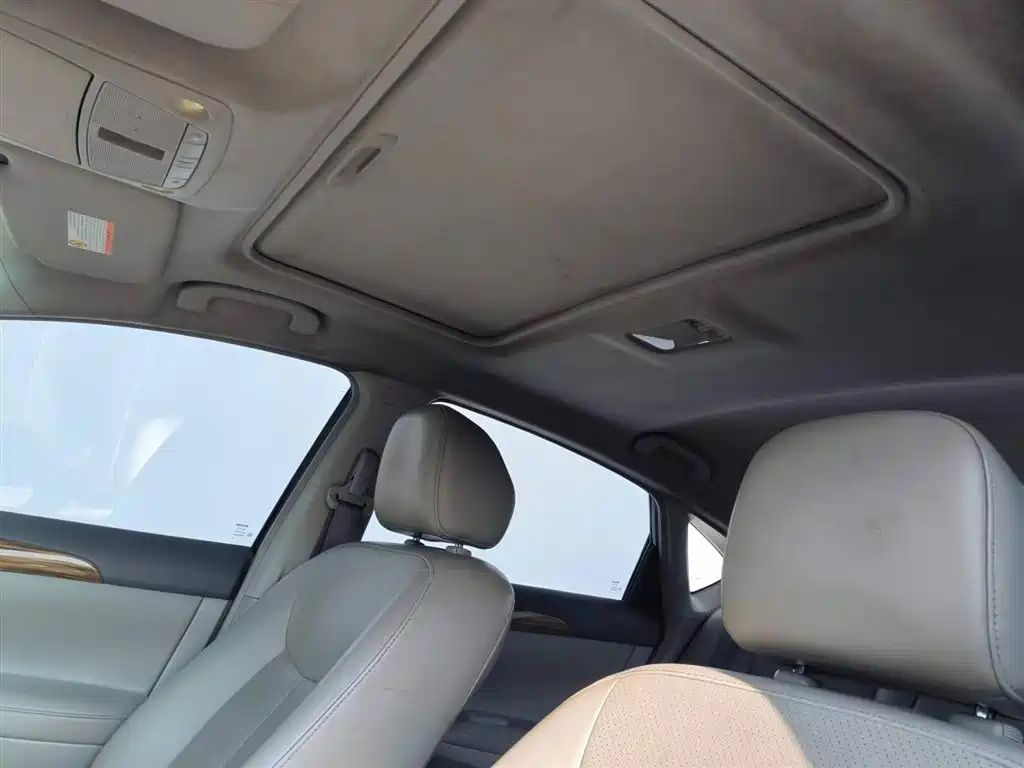 NISSAN SYLPHY 2015