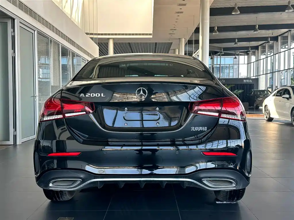 MERCEDES BENZ A-CLASS 2022