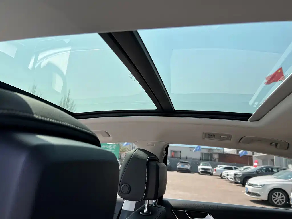 VOLKSWAGEN MAGOTAN 2022