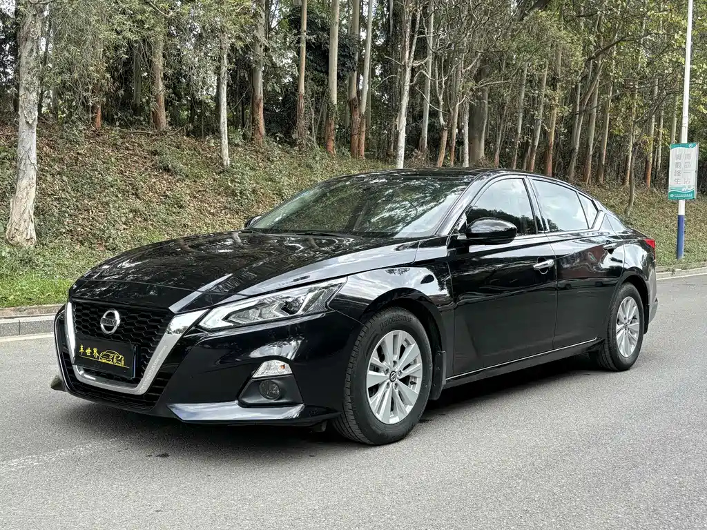 NISSAN TEANA 2019