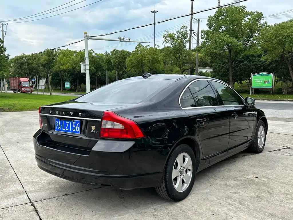 VOLVO S80L 2009