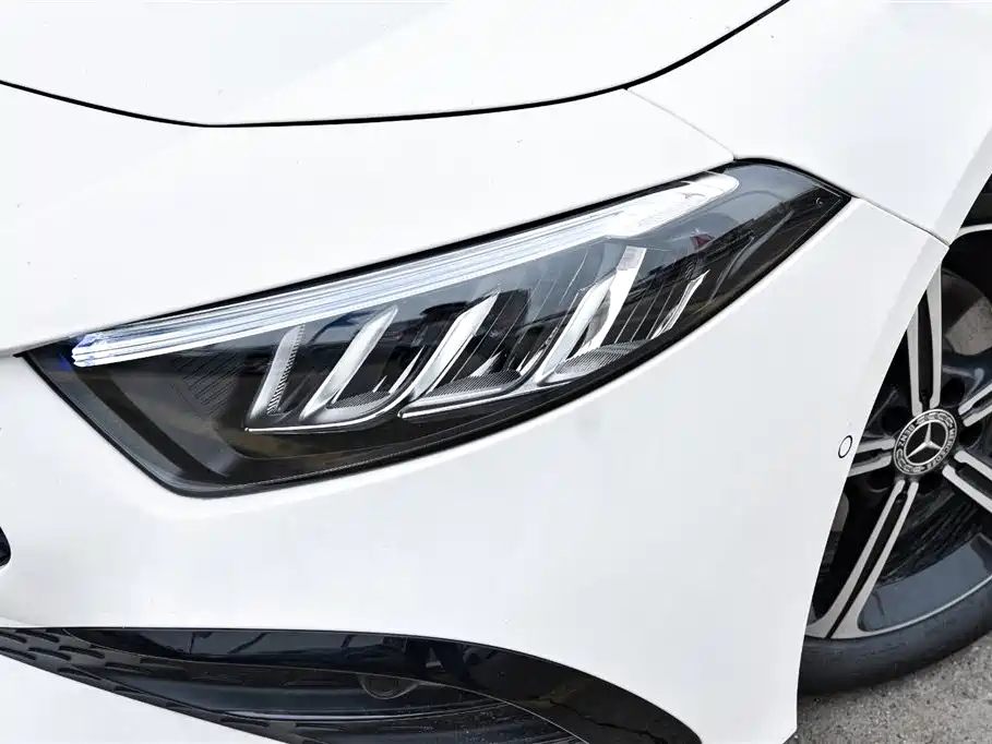 MERCEDES BENZ A-CLASS 2024