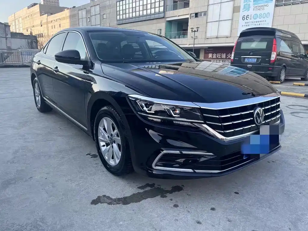 VOLKSWAGEN PASSAT 2021