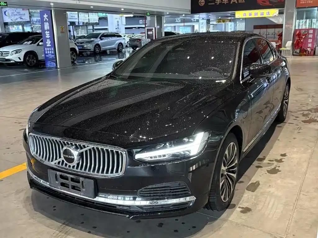 VOLVO S90 NEW ENERGY 2023