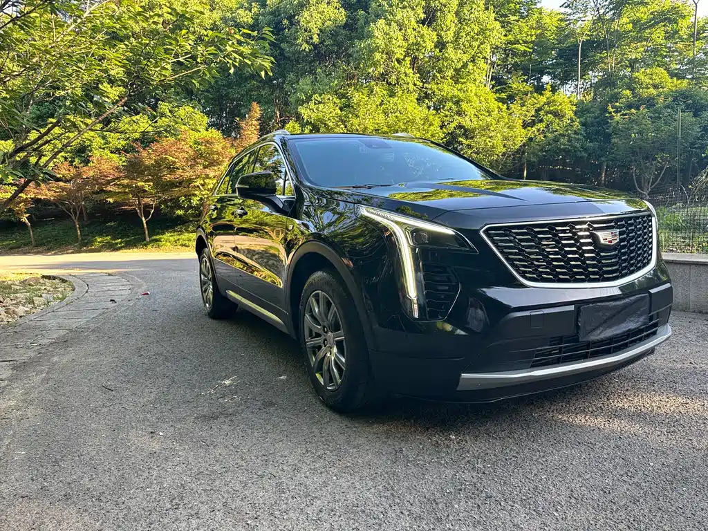 CADILLAC XT4 2023