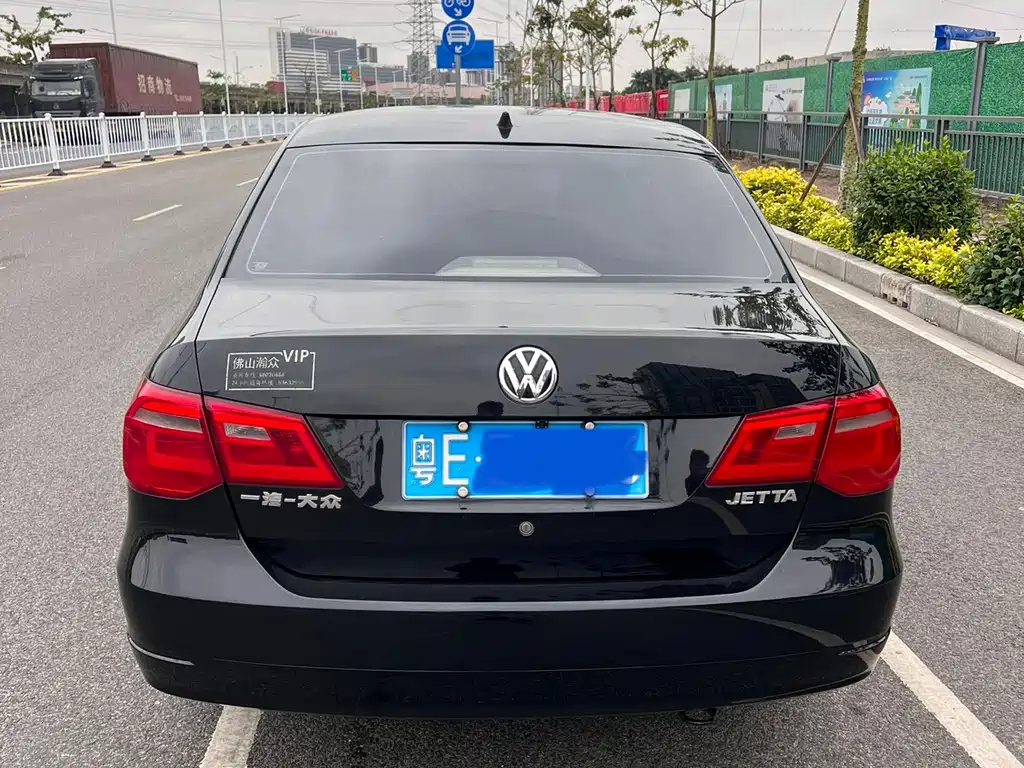 VOLKSWAGEN JETTA 2014