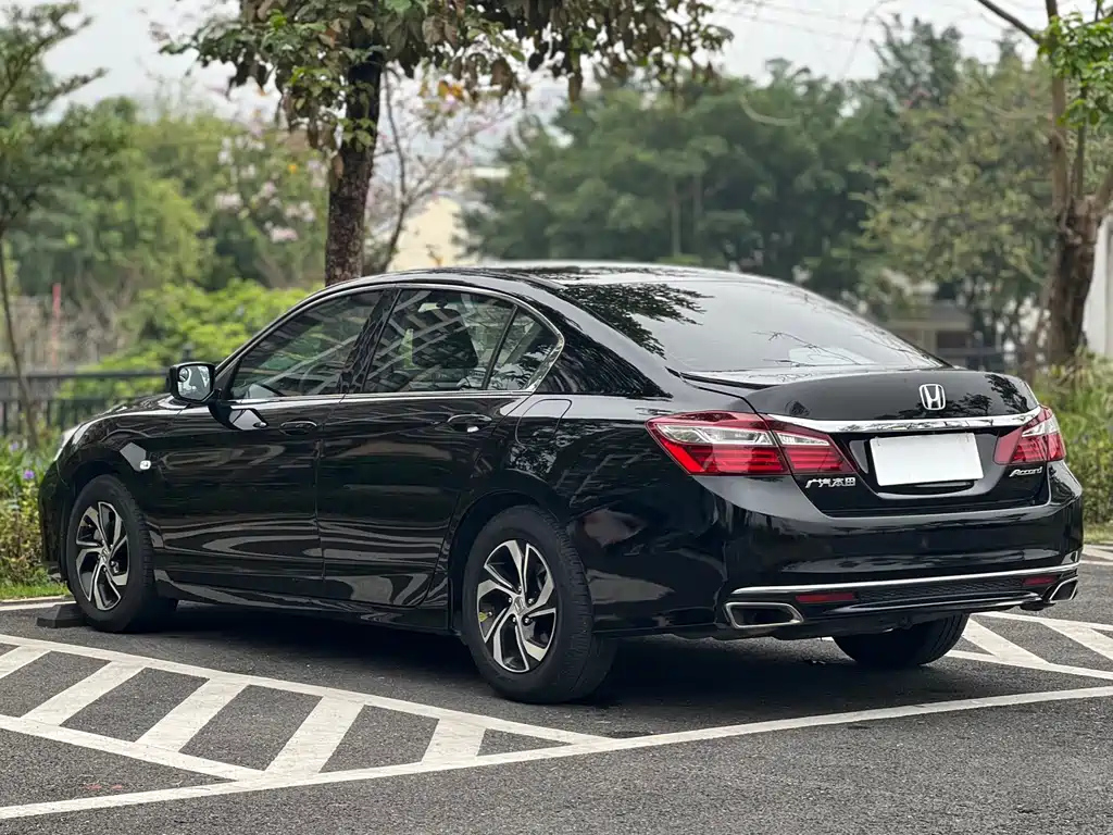 HONDA ACCORD 2018