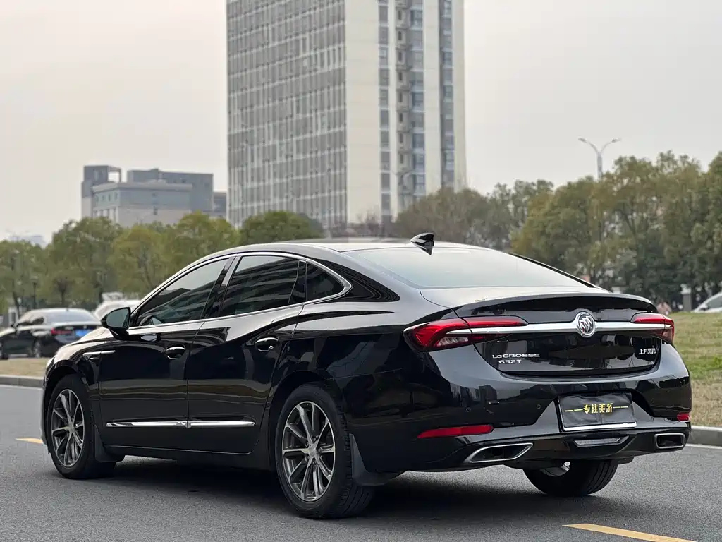 BUICK LACROSSE 2020