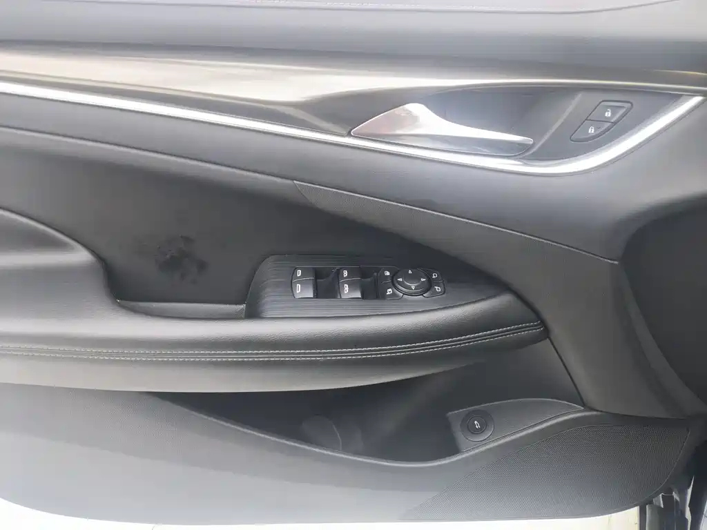 BUICK LACROSSE 2020
