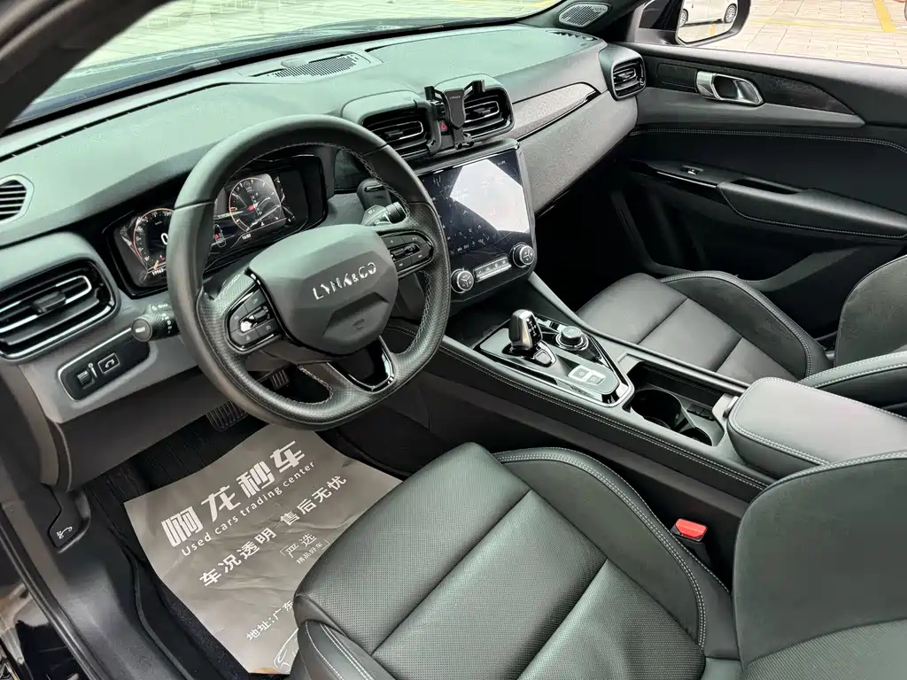LYNK&CO 03 2021