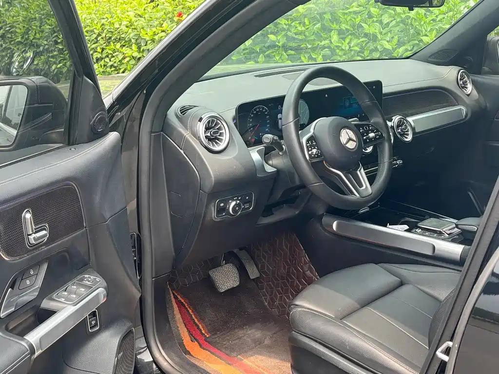 MERCEDES BENZ GLB 2022