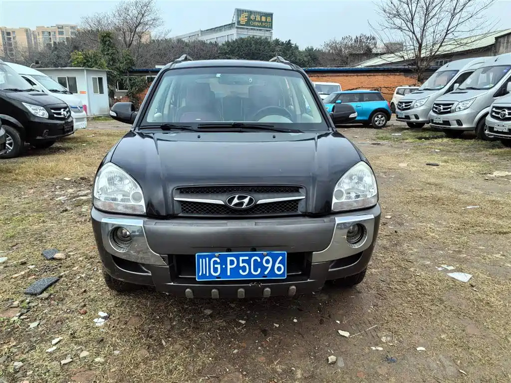 HYUNDAI TUCSON 2012
