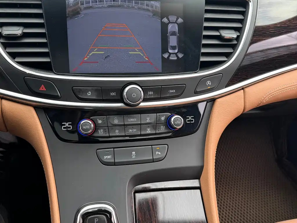 BUICK LACROSSE 2017