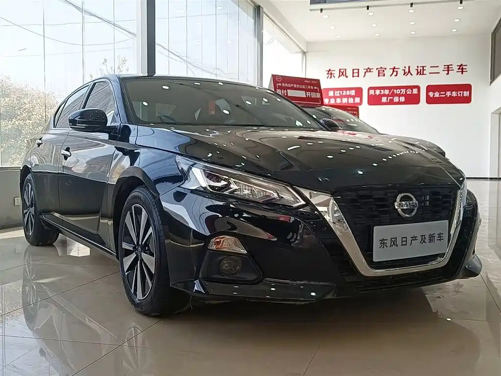 NISSAN TEANA 2022