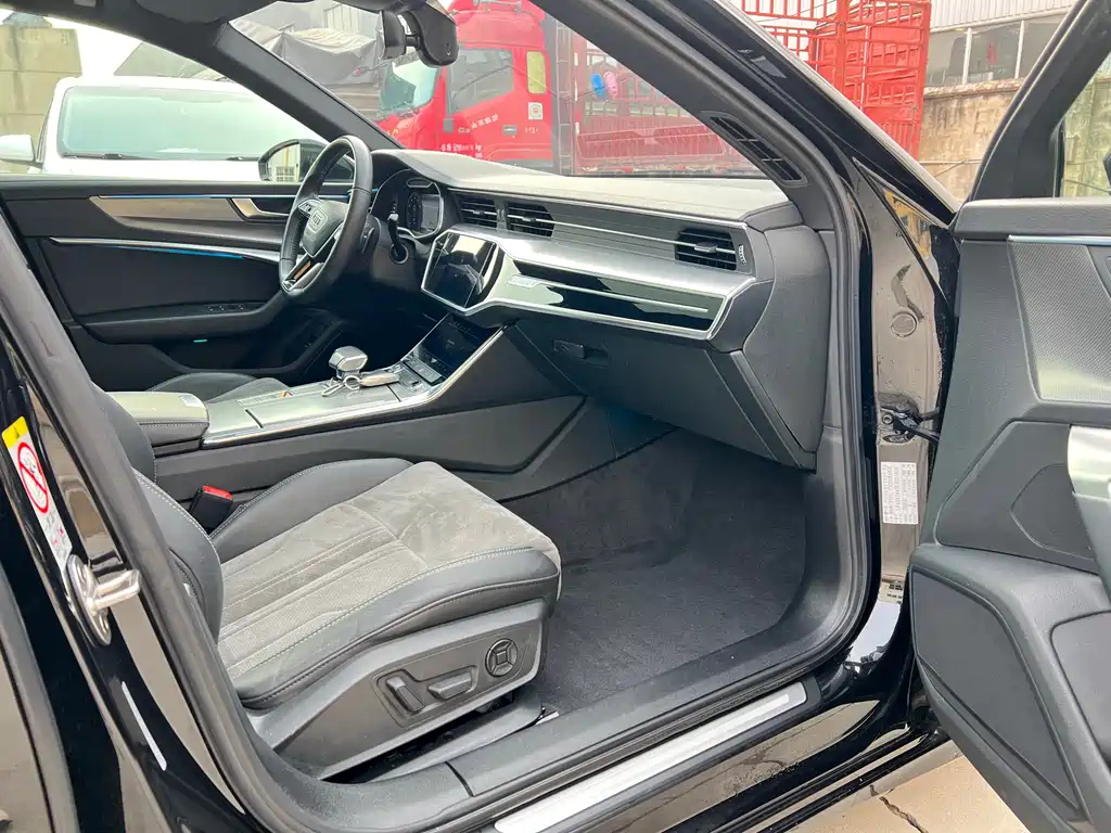 AUDI A6L 2020