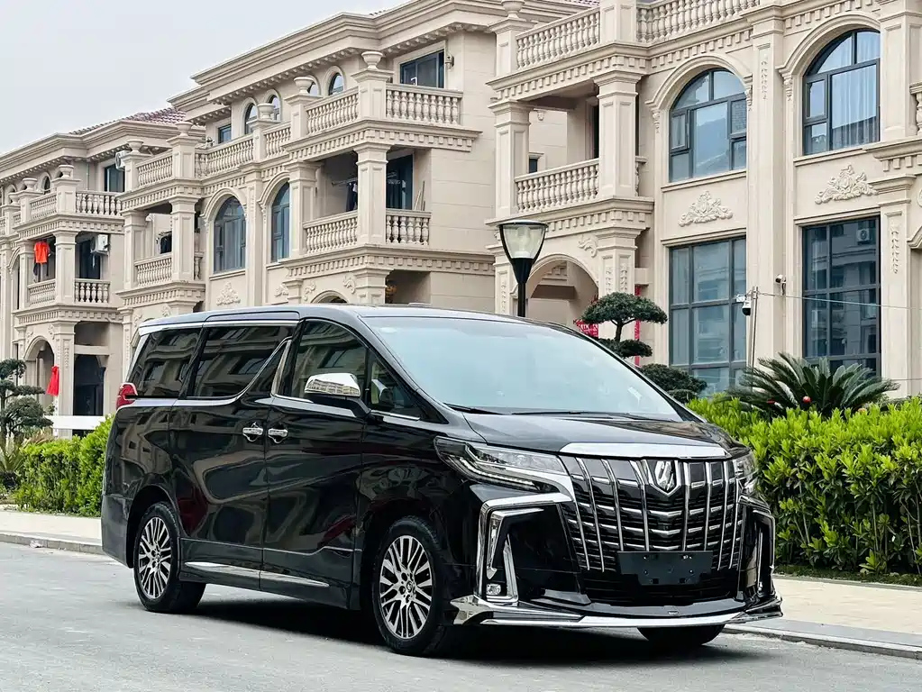 TOYOTA ALPHARD 2018