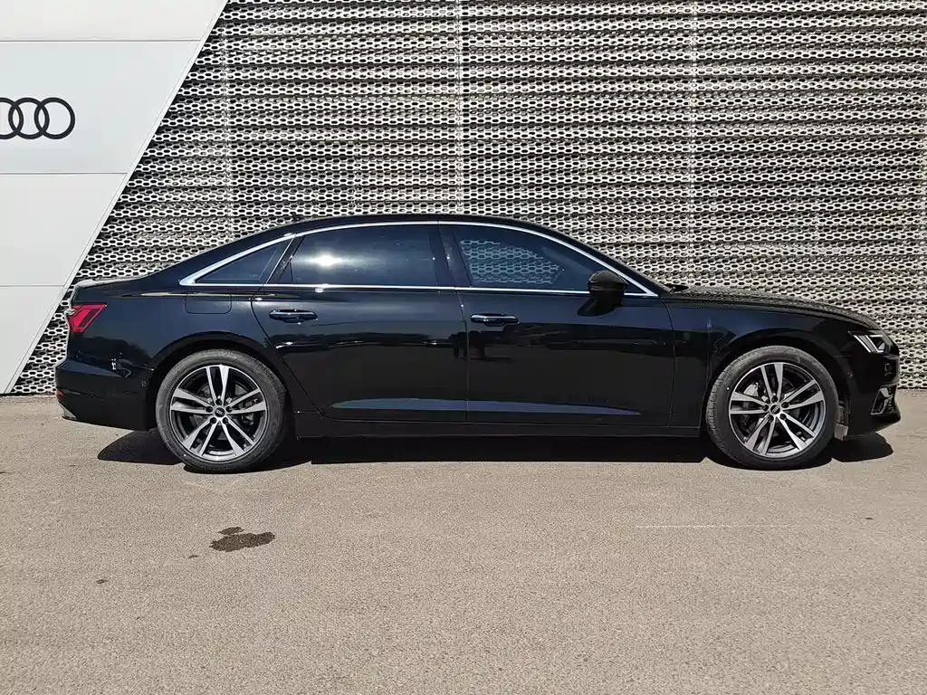 AUDI A6L 2023