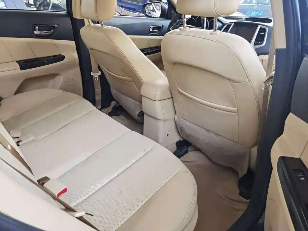 CHANGAN EADO 2016