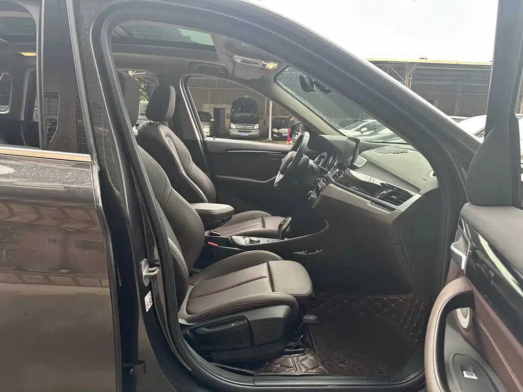 BMW X1 2021