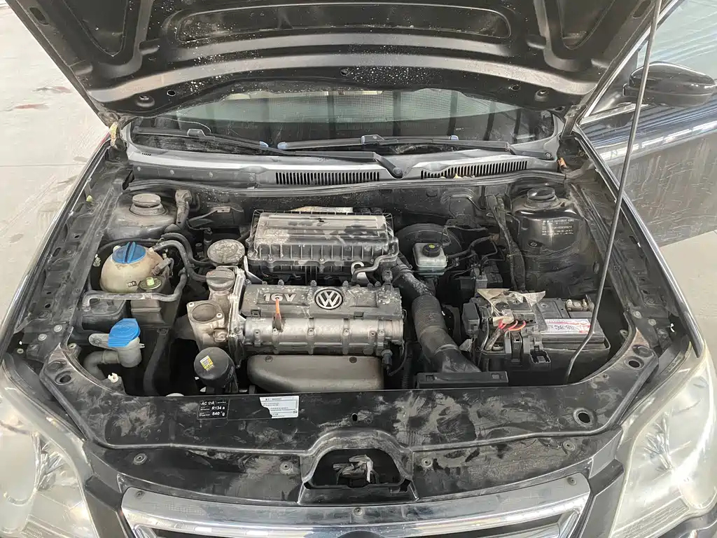 VOLKSWAGEN BORA 2011