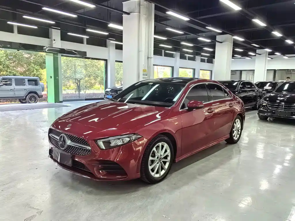 MERCEDES BENZ A-CLASS 2021