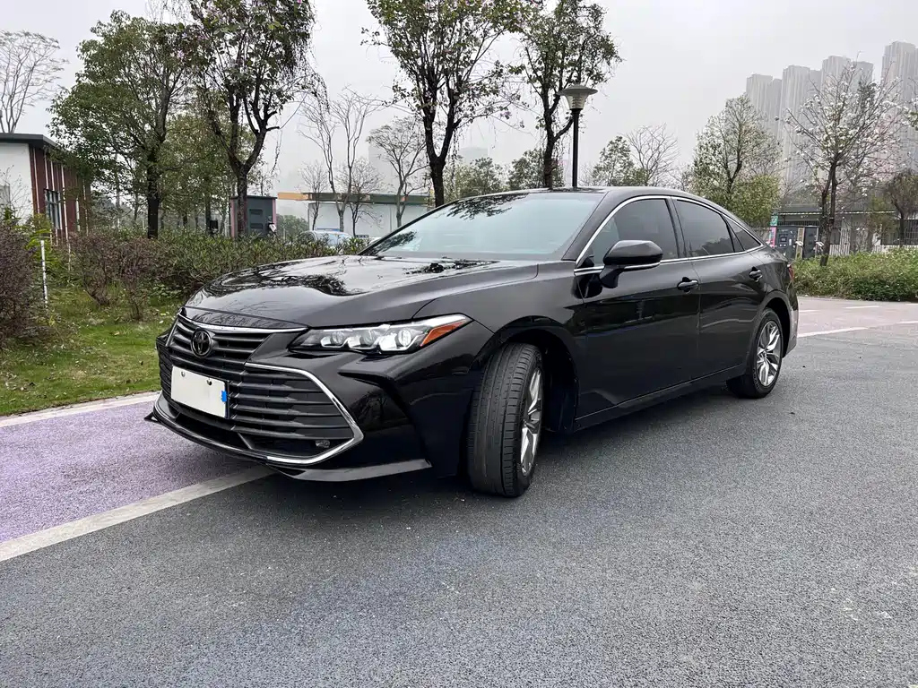 TOYOTA AVALON 2020