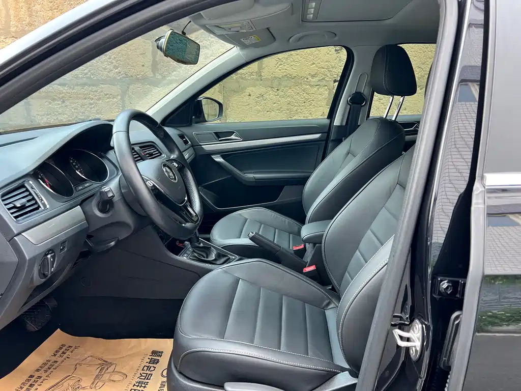 VOLKSWAGEN LAVIDA 2018