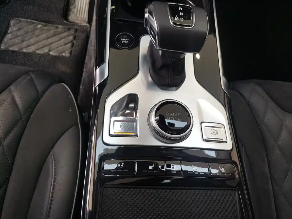 HONGQI HS5 2021
