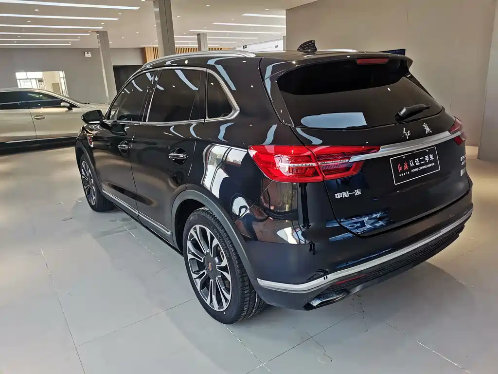 HONGQI HS5 2021