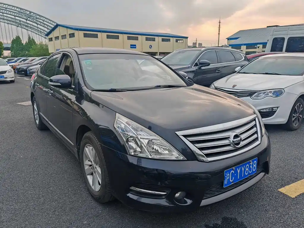 NISSAN TEANA 2012