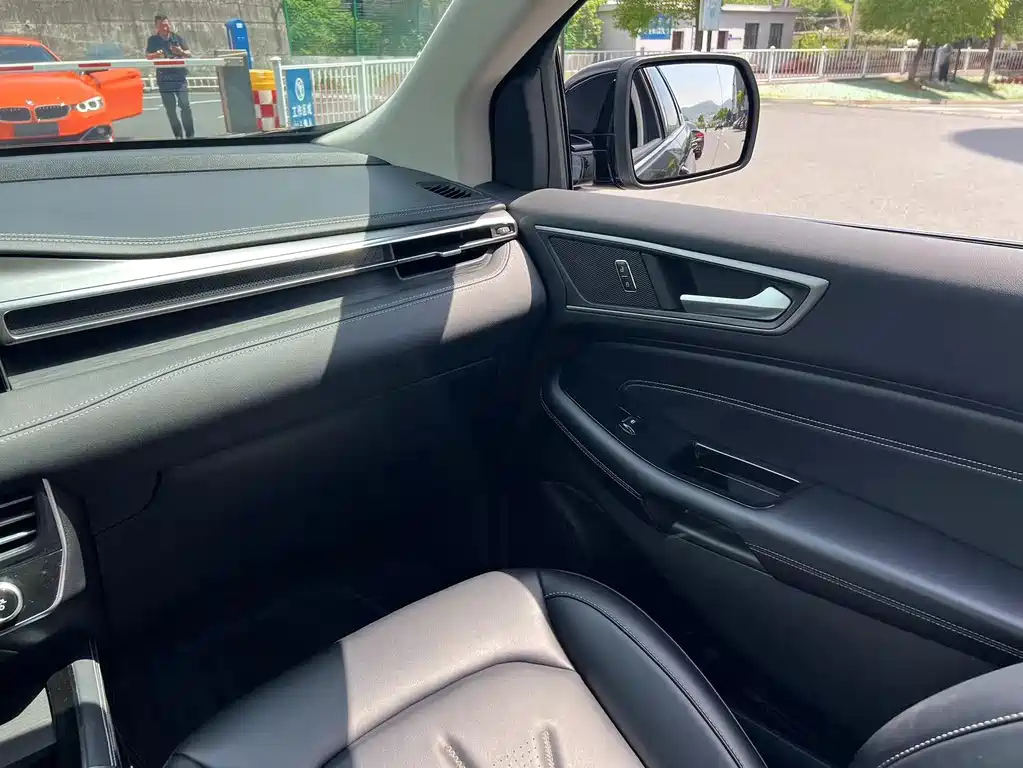 FORD EDGE 2022