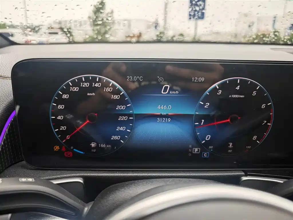 MERCEDES BENZ GLB 2021