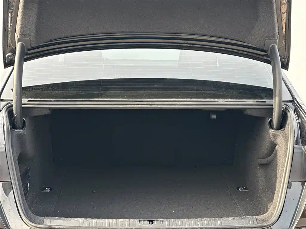 AUDI A6L 2023