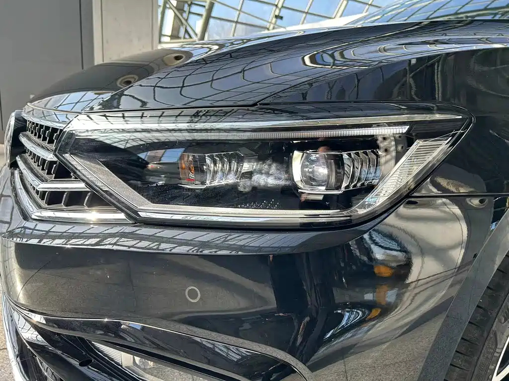 VOLKSWAGEN MAGOTAN 2024