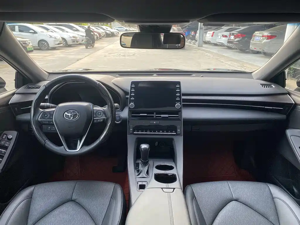 TOYOTA AVALON 2020