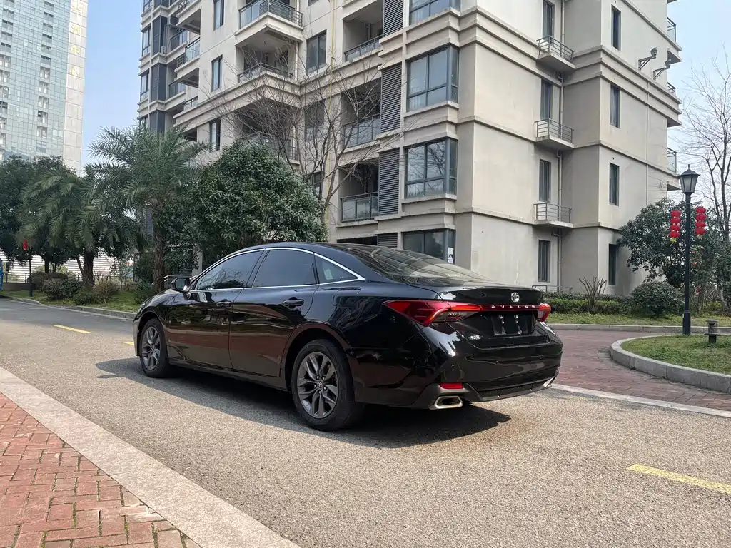 TOYOTA AVALON 2021