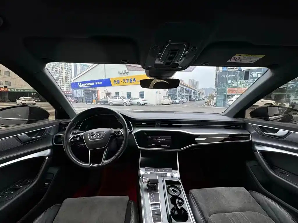 AUDI A6L 2021