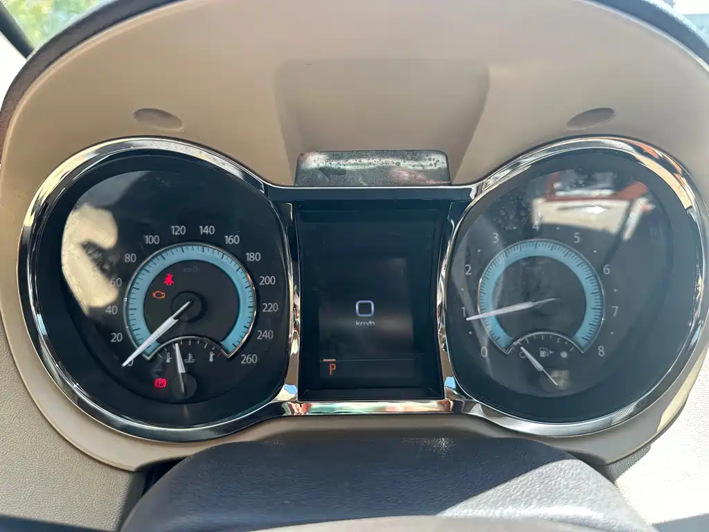 BUICK LACROSSE 2010