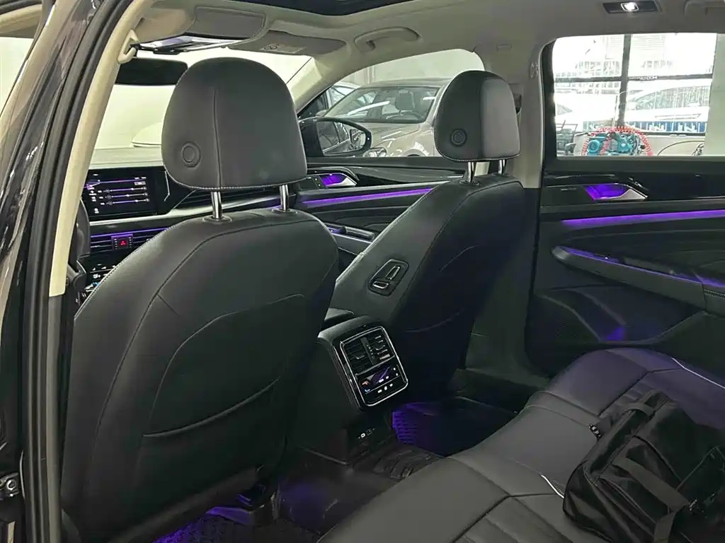 VOLKSWAGEN PASSAT 2021