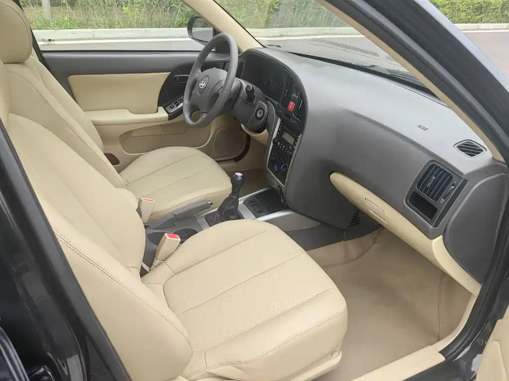 HYUNDAI ELANTRA 2011