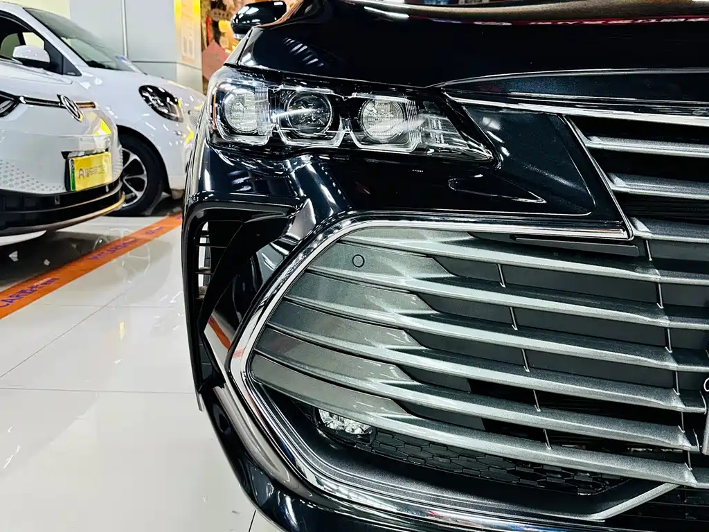 TOYOTA AVALON 2019