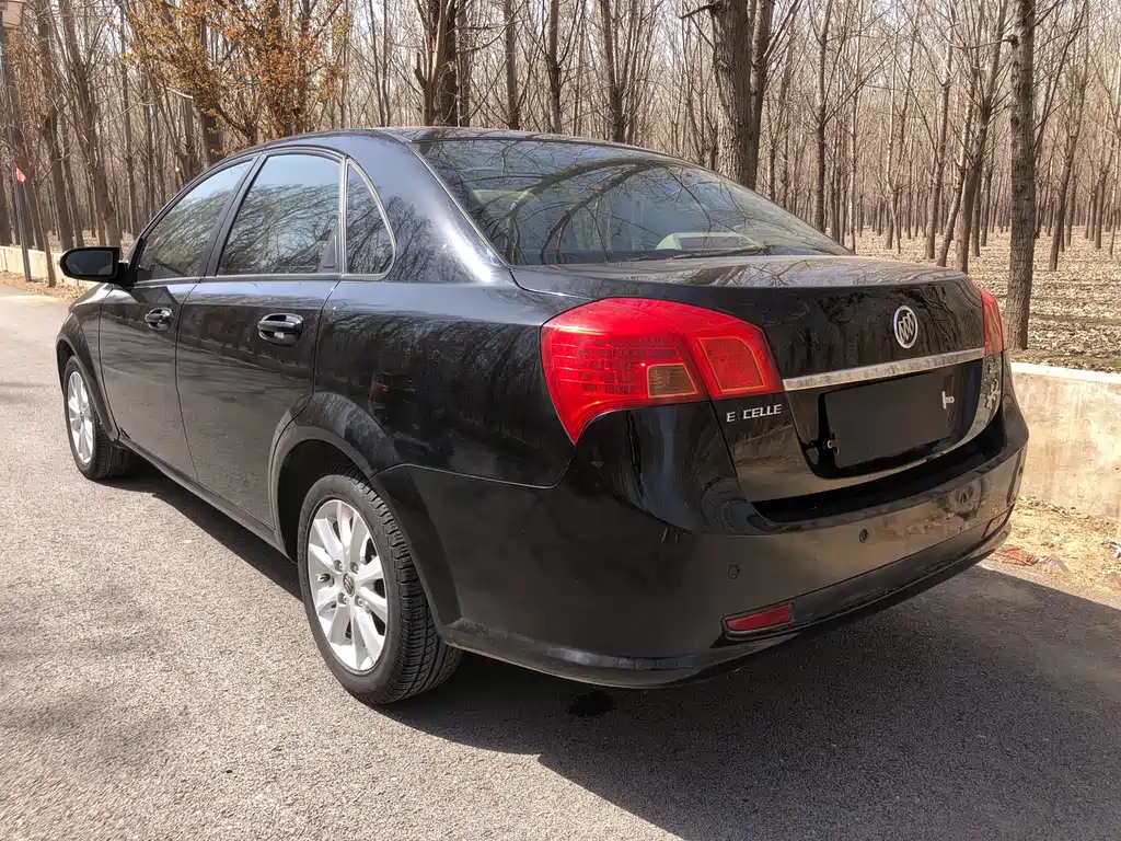 BUICK EXCELLE 2011