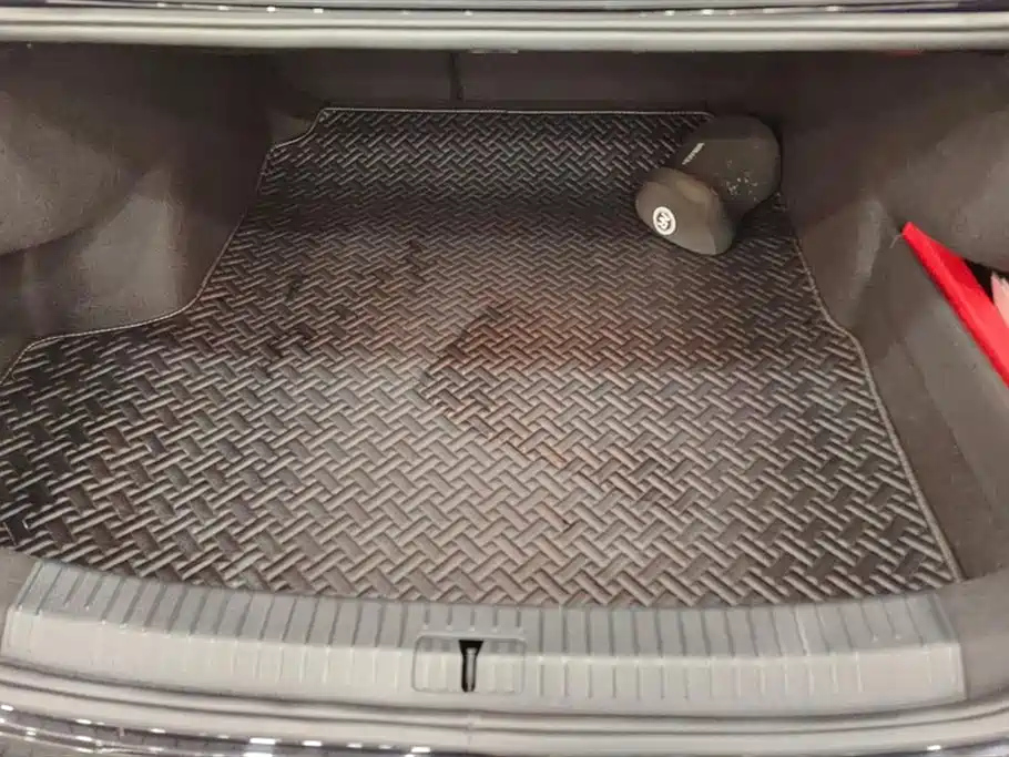 VOLKSWAGEN PASSAT 2024