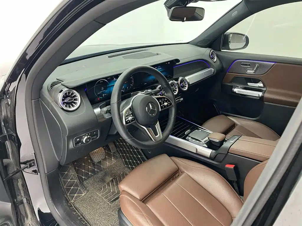 MERCEDES BENZ GLB 2021