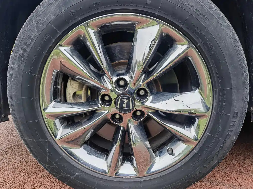LUXGEN BIG 7 SUV 2014