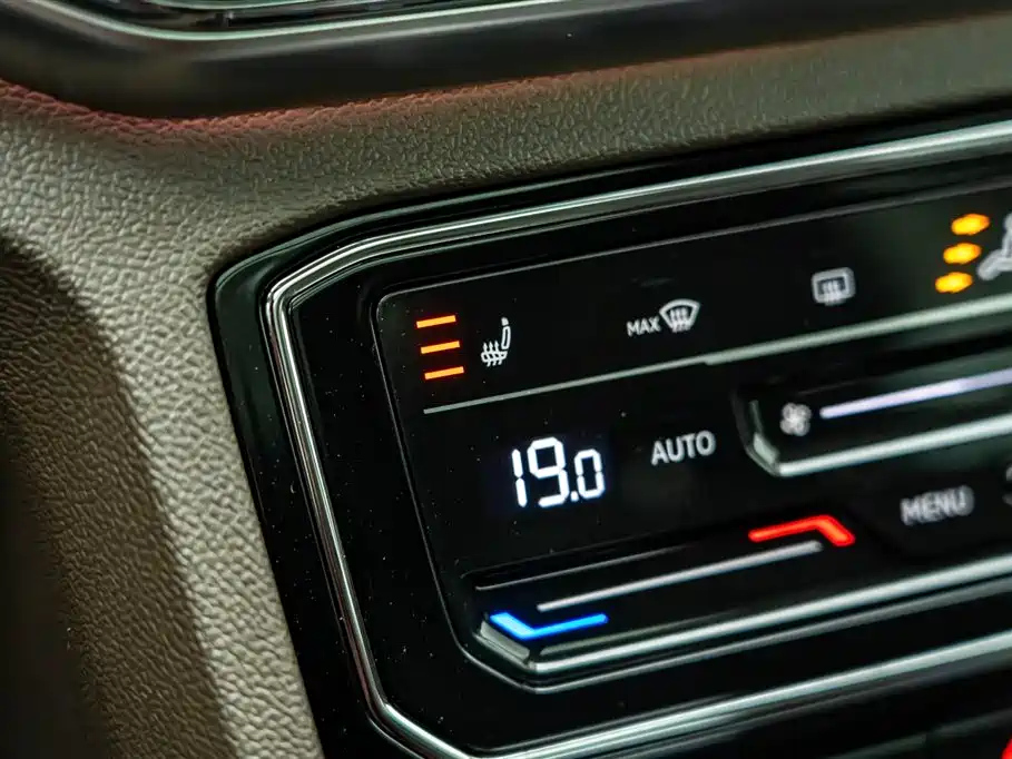 VOLKSWAGEN VILORAN 2021