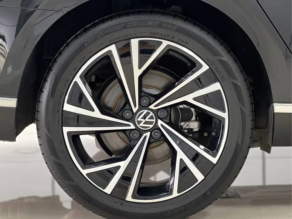 VOLKSWAGEN MAGOTAN 2022